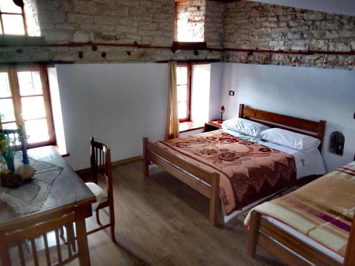 Guesthouse Celo ジロカストラ エクステリア 写真